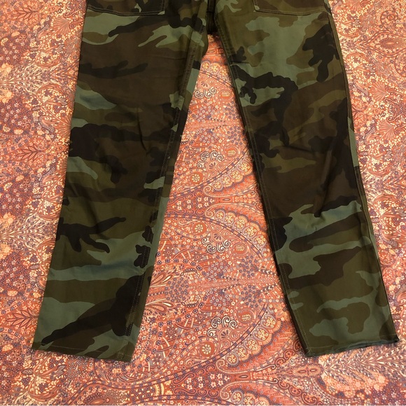 Nili Lotan Green Camouflage Straight Leg Pants - Picture 5 of 13